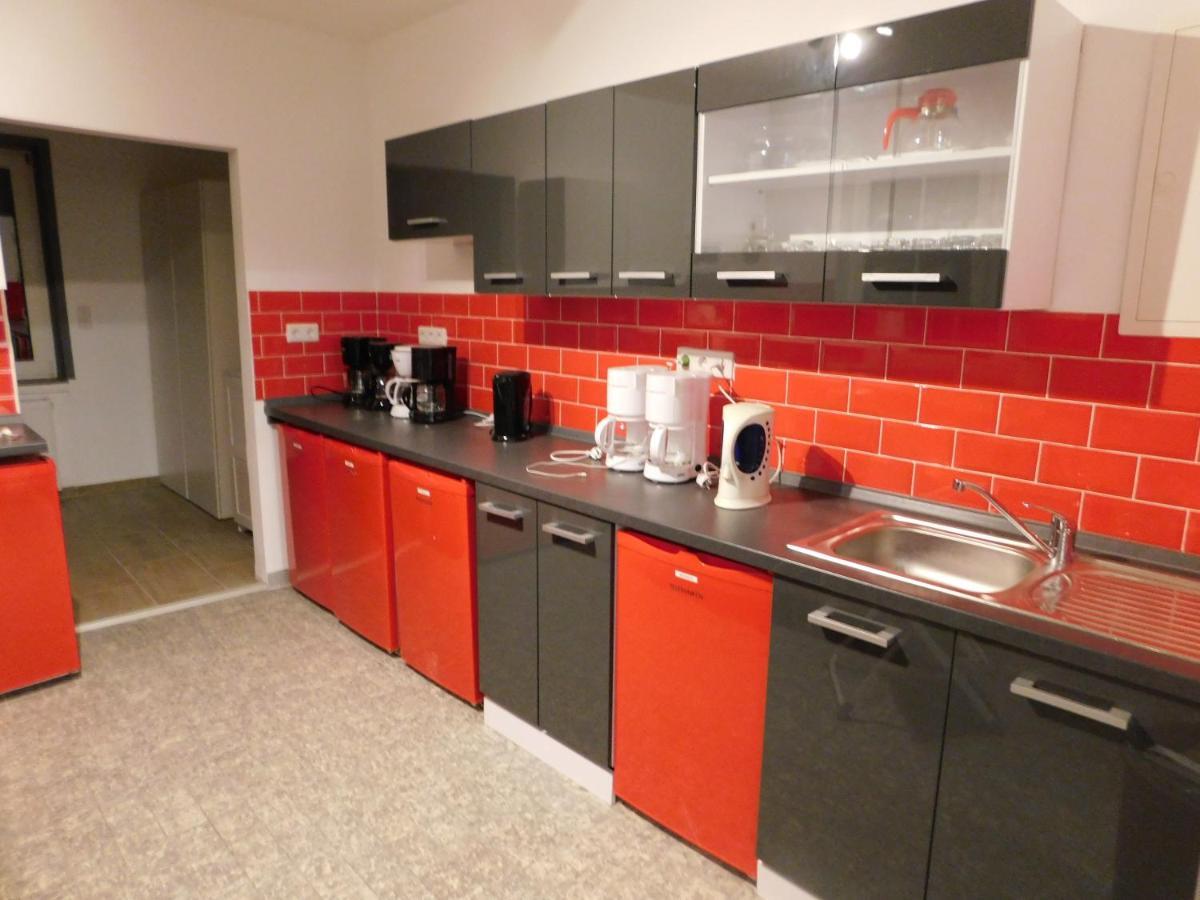 Haus Astenblick In Winterberg Fuer Bis Zu 35 Personen Fuer Wanderveranstaltungen Und Familienfeiern Eksteriør bilde