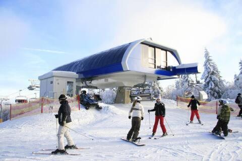 Haus Astenblick In Winterberg Fuer Bis Zu 35 Personen Fuer Wanderveranstaltungen Und Familienfeiern Eksteriør bilde