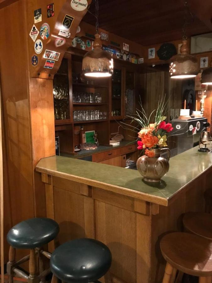 Haus Astenblick In Winterberg Fuer Bis Zu 35 Personen Fuer Wanderveranstaltungen Und Familienfeiern Eksteriør bilde