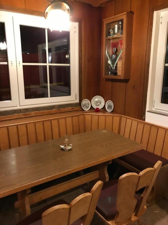 Haus Astenblick In Winterberg Fuer Bis Zu 35 Personen Fuer Wanderveranstaltungen Und Familienfeiern Eksteriør bilde